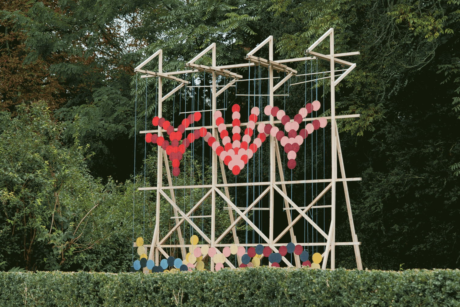 Playful Patterns Emerge from Kinetic Systems in Pinaffo & Pluvinage’s Vibrant Installations